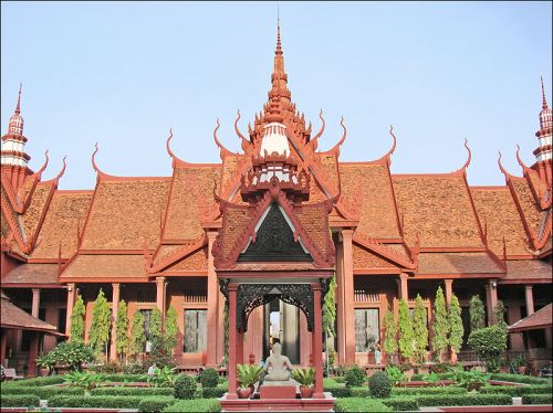 The Cambodian National Museum in Phnom Penh, Cambodia (Jean-Pierre Dalbéra)